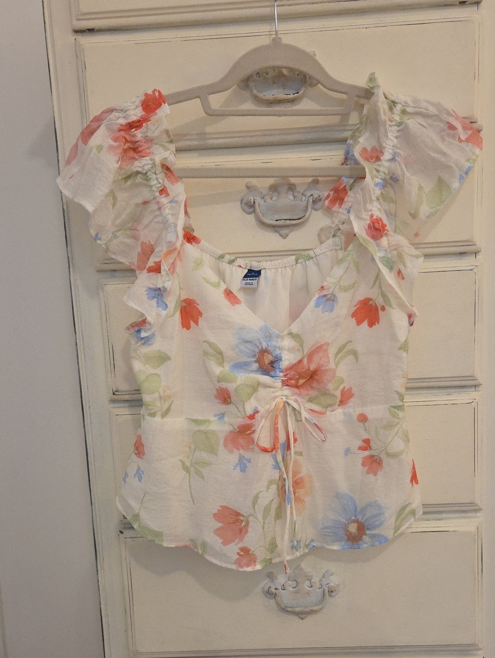 Old Navy White Floral Ruffle Tie-Front Top with Coral & Blue Flowers